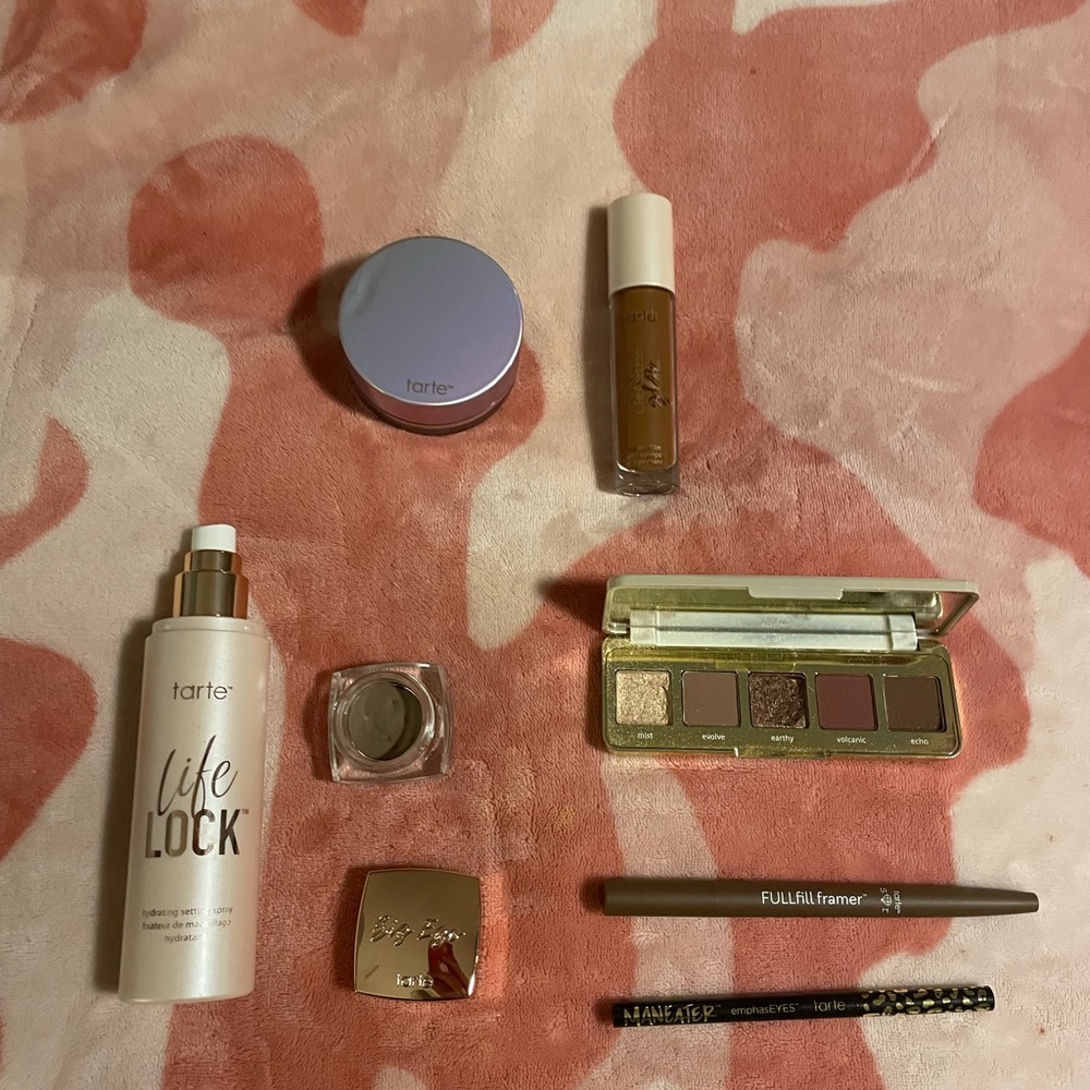 Huge Tarte Makeup Bundle